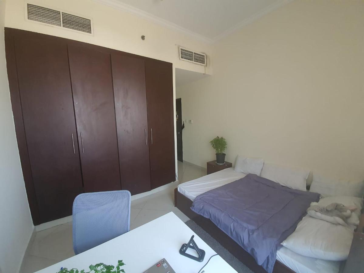 One Masterbedroom In 2 Bedroom Apt,Al Darwesh,Al Barsha 1ドバイ エクステリア 写真